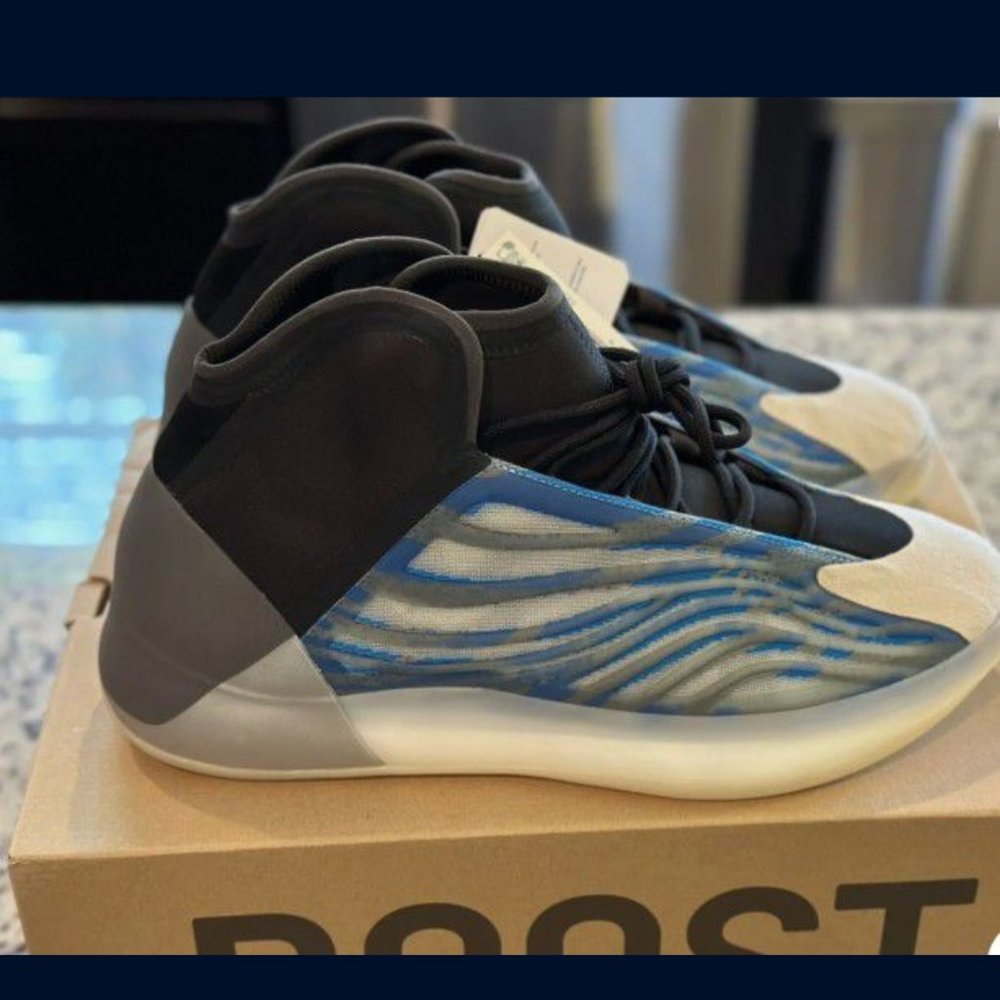 Adidas Yeezy Quantum